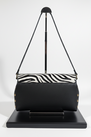 Borsa a spalla zebrata RAELA in vera pelle nera - vista posteriore