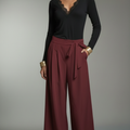 Pantalone a gamba larga con laccetto in vita
