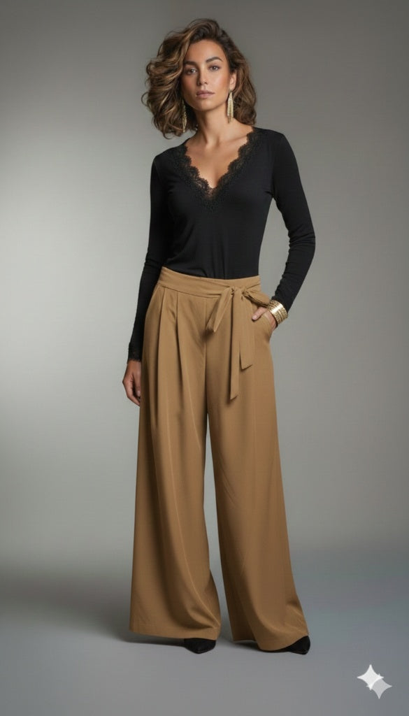 Pantalone a gamba larga con laccetto in vita